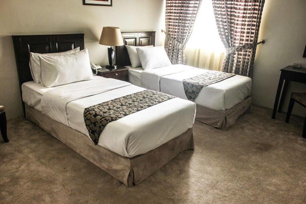 Royalton Hotel Ραβαλπίντι Εξωτερικό φωτογραφία
