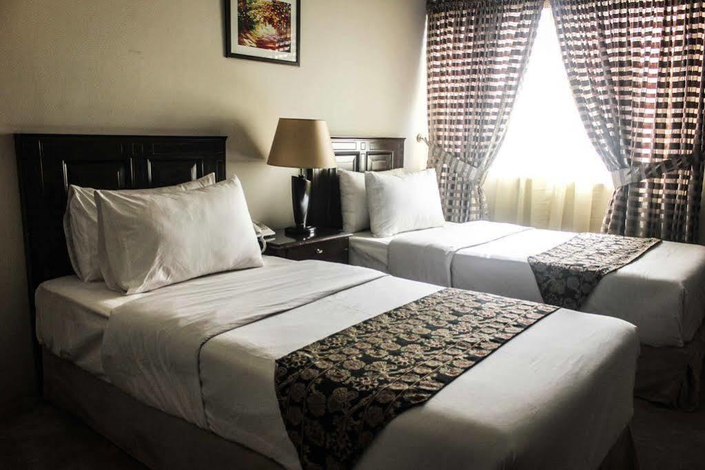 Royalton Hotel Ραβαλπίντι Εξωτερικό φωτογραφία