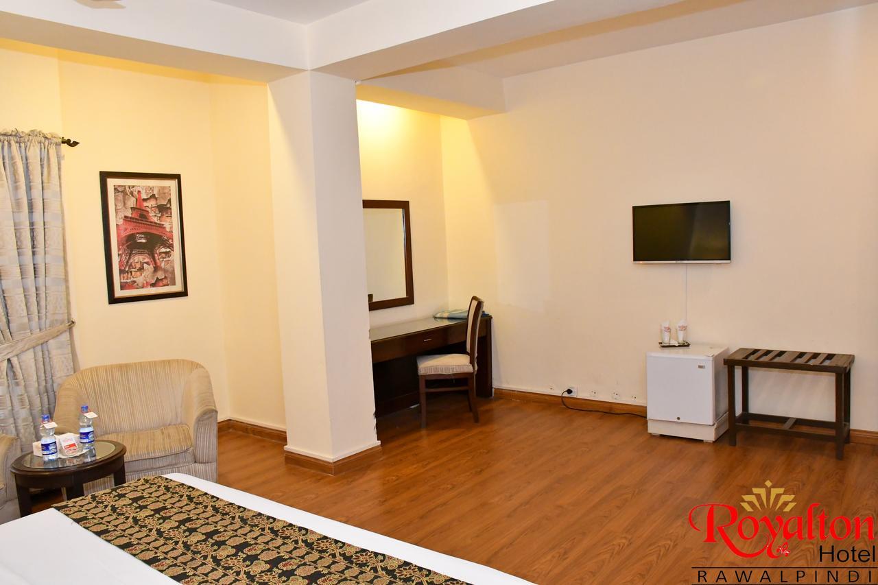 Royalton Hotel Ραβαλπίντι Εξωτερικό φωτογραφία