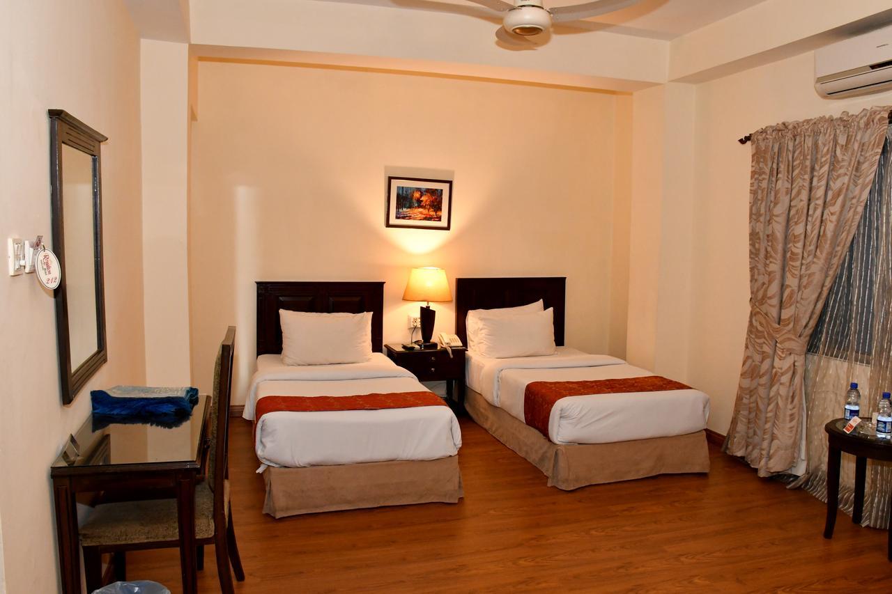 Royalton Hotel Ραβαλπίντι Εξωτερικό φωτογραφία